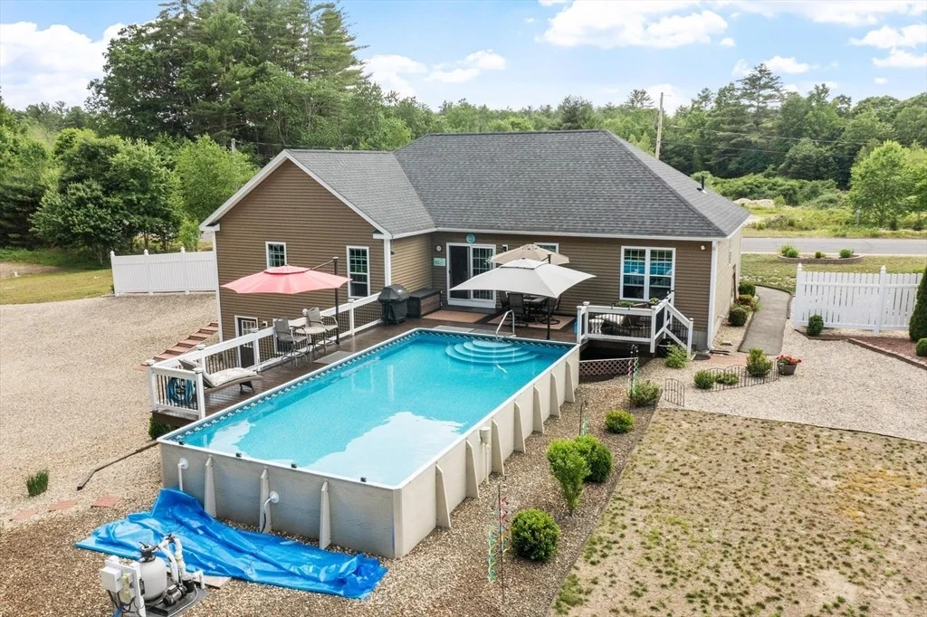 Photo of 106 Drew Blvd