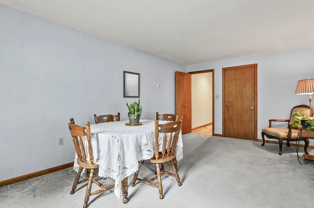 Photo of 8 Messina Circle