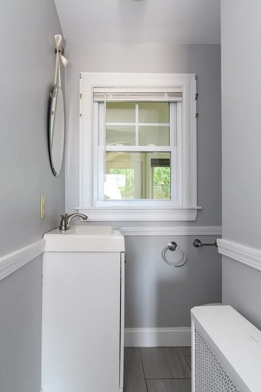 Photo of 163 Whiting Avenue