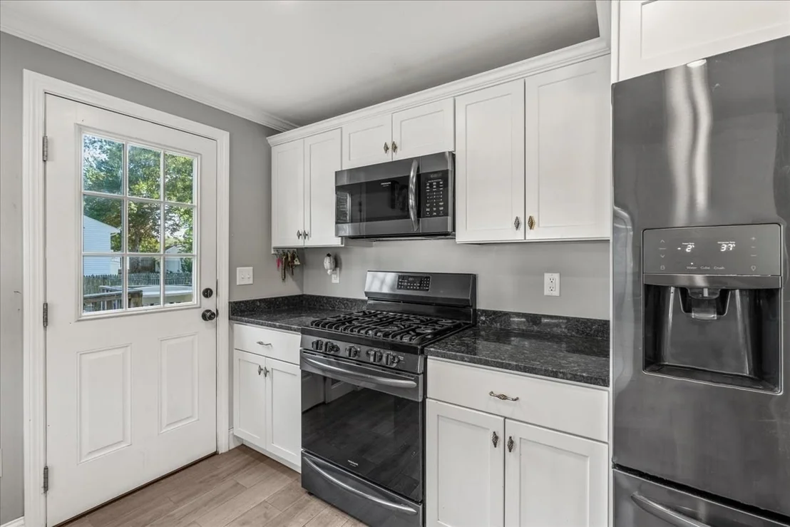 Photo of 105 Crestfield Dr