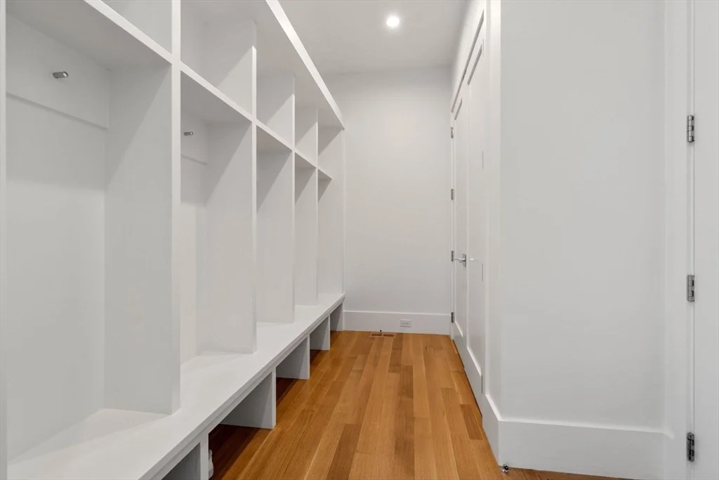 Photo of 77 Kings Grant Road