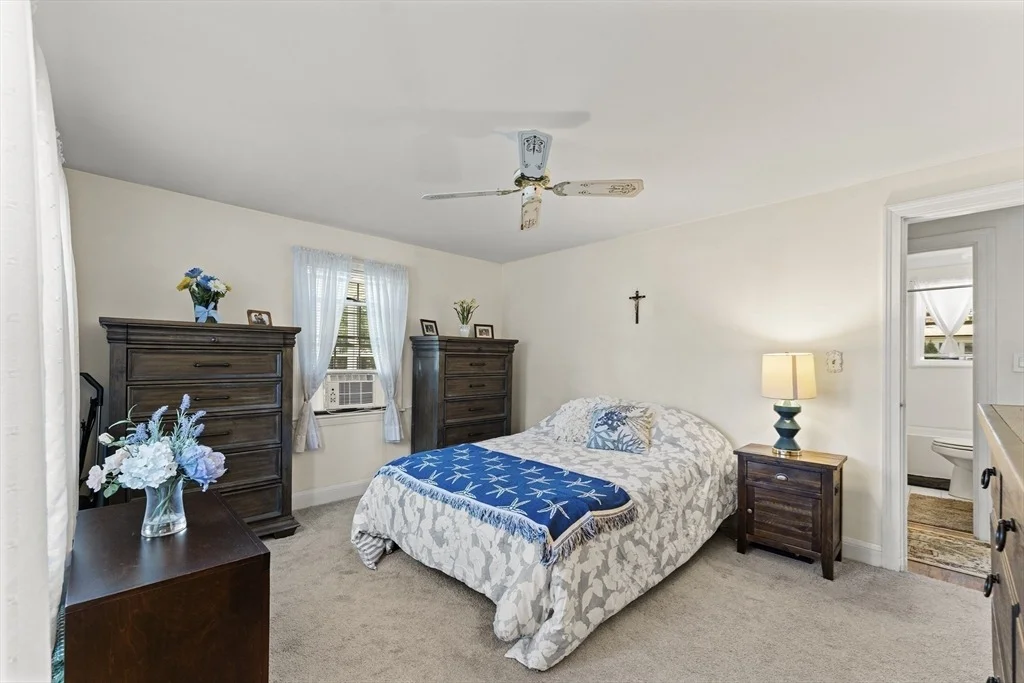 Photo of 85 Oak St