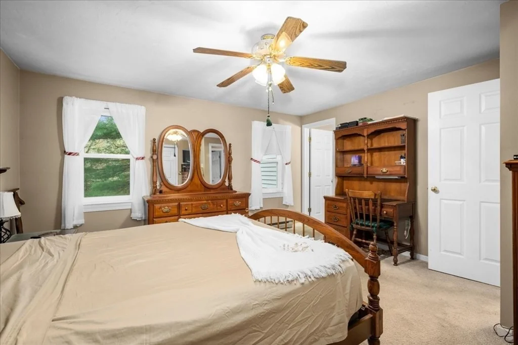 Photo of 11 Riverside Dr