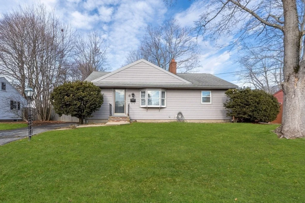 Photo of 6 Bartlett Rd
