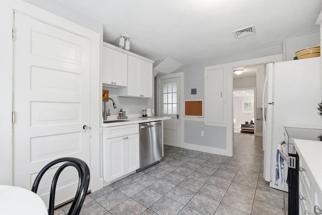 Photo of 120 Summer Ave