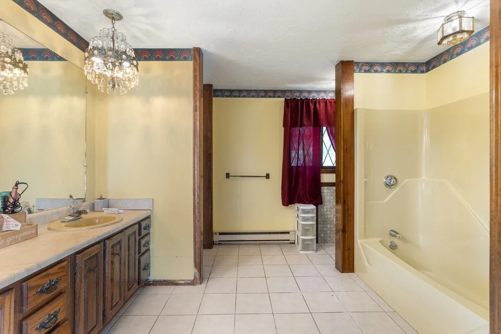 Photo of 186 Eight Lots Road