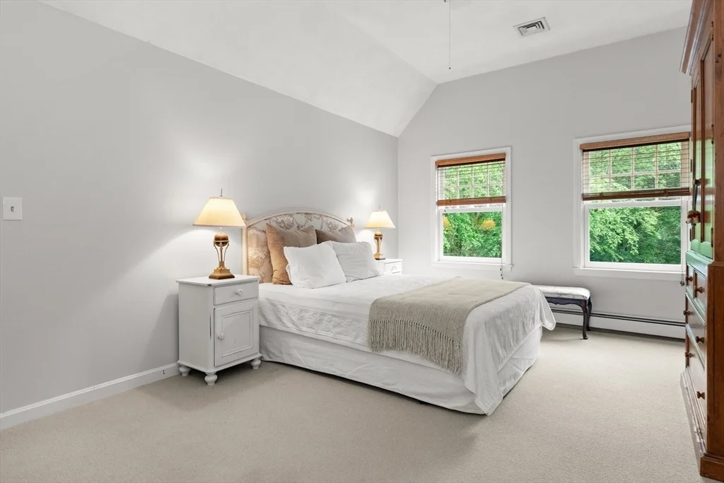 Photo of 28 Howlett St