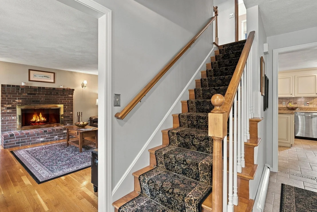 Photo of 7 Doucette Dr