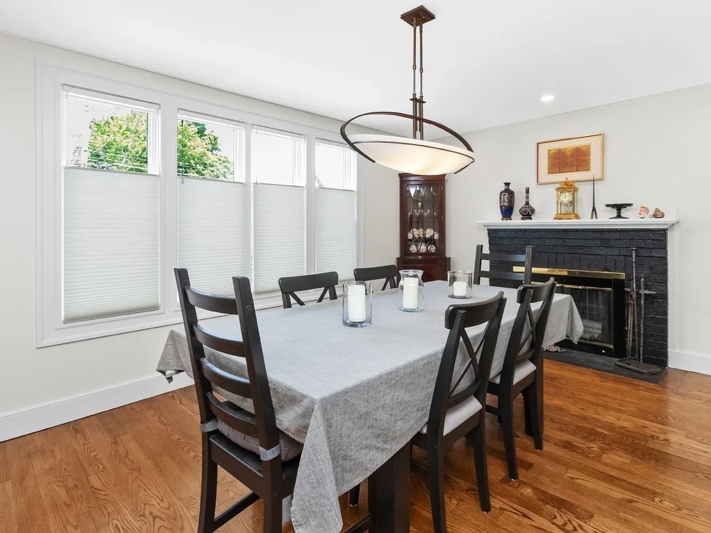Photo of 694 Trapelo Road