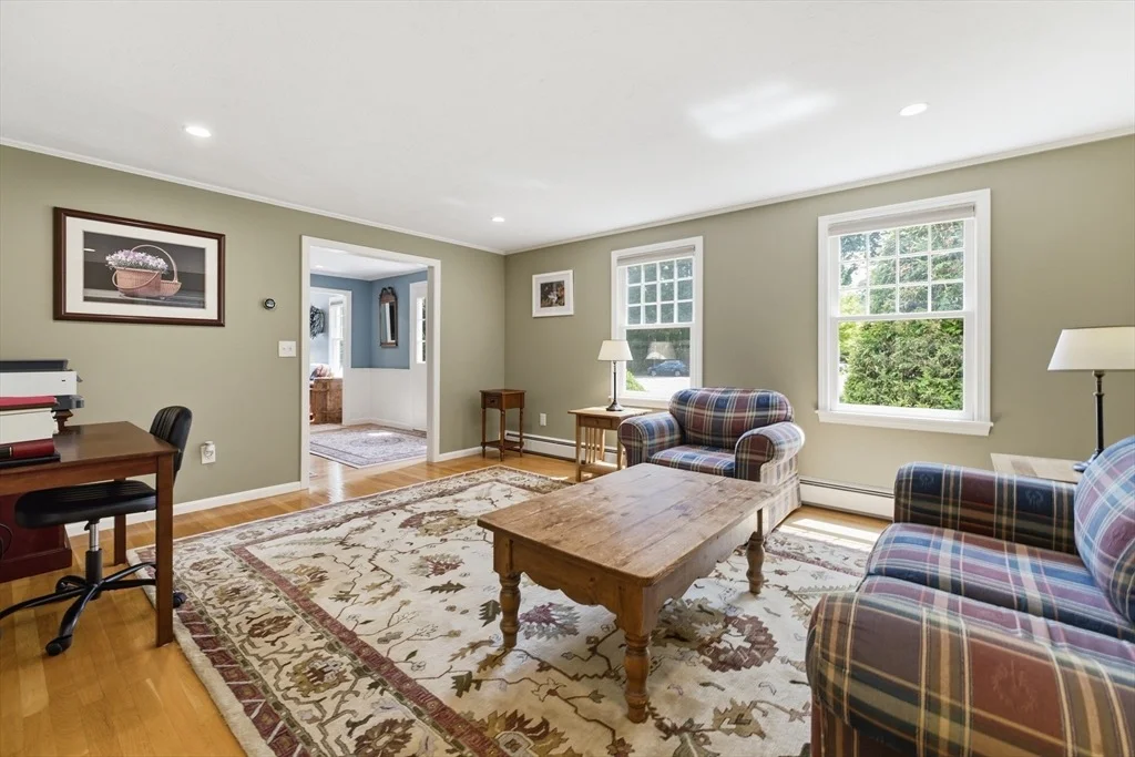 Photo of 25 Charles Samuel Way