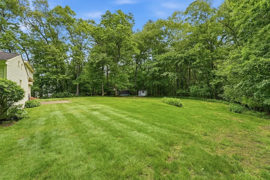 Photo of 17 Raymond Dr