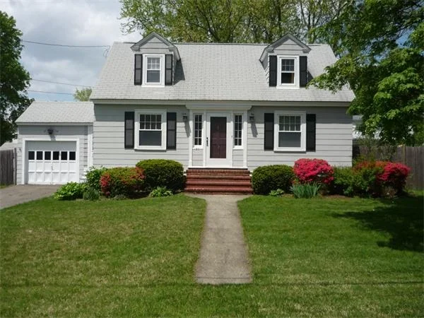 Photo of 20 Walnut Ave