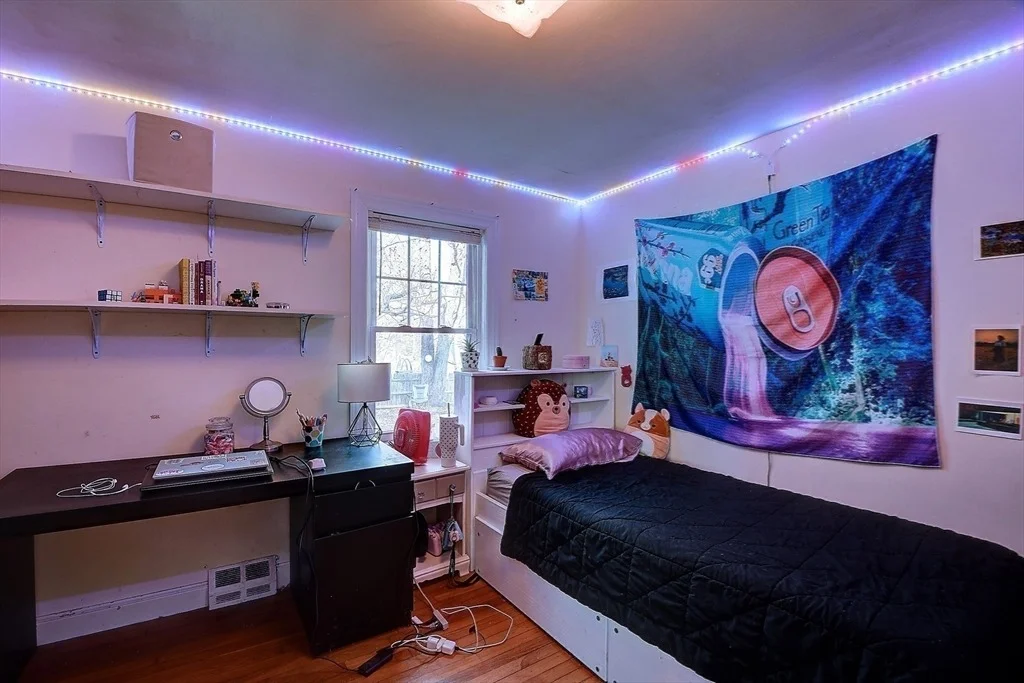 Photo of 29 Outlook Drive
