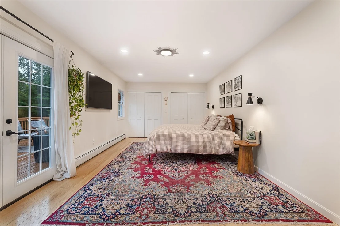 Photo of 75 Pequoig Ave