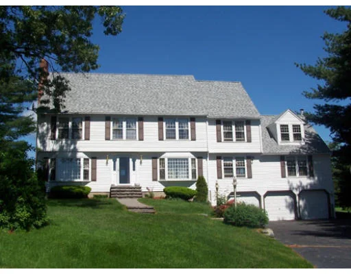 Photo of 13 Apache Avenue