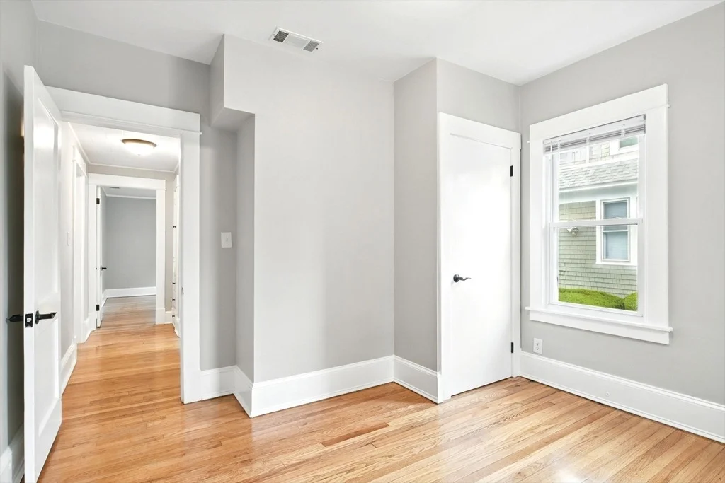 Photo of 26 Dwight Rd