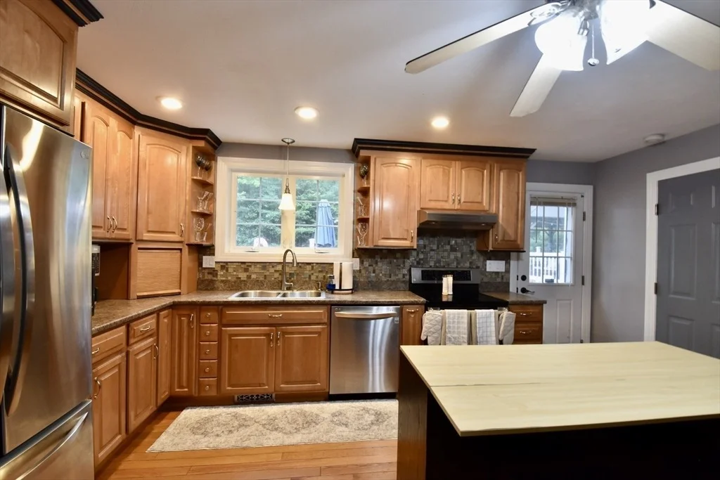 Photo of 5 White Birch Dr