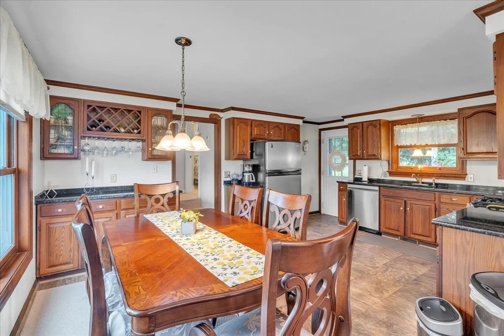 Photo of 376 Parkside Dr