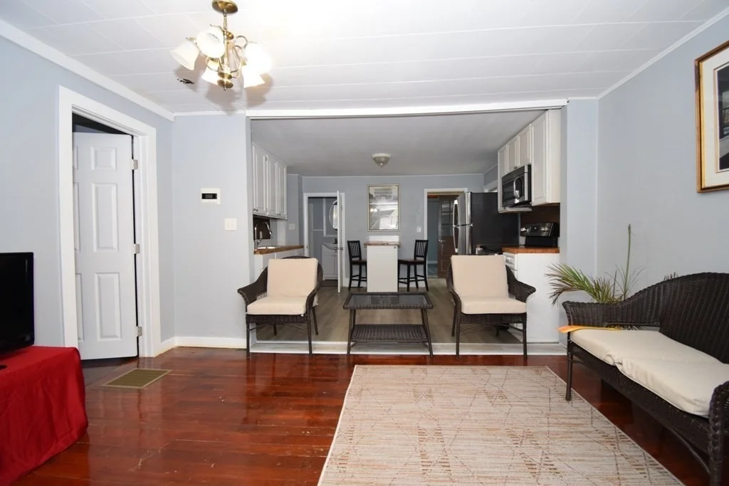 Photo of 433 Putnam Hill Rd