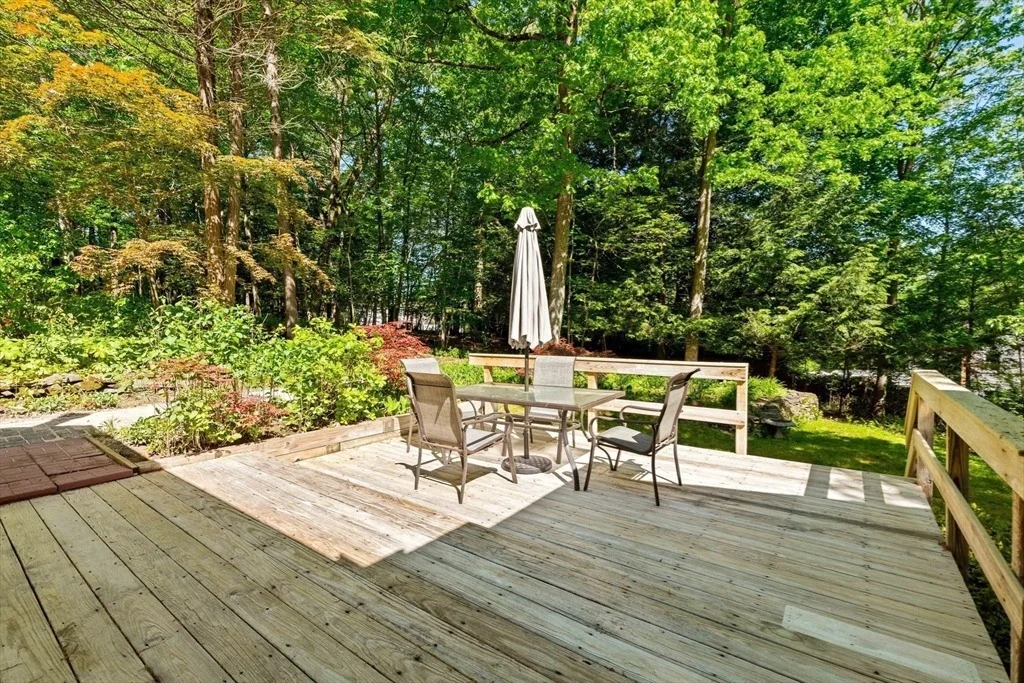 Photo of 371 Longley Rd
