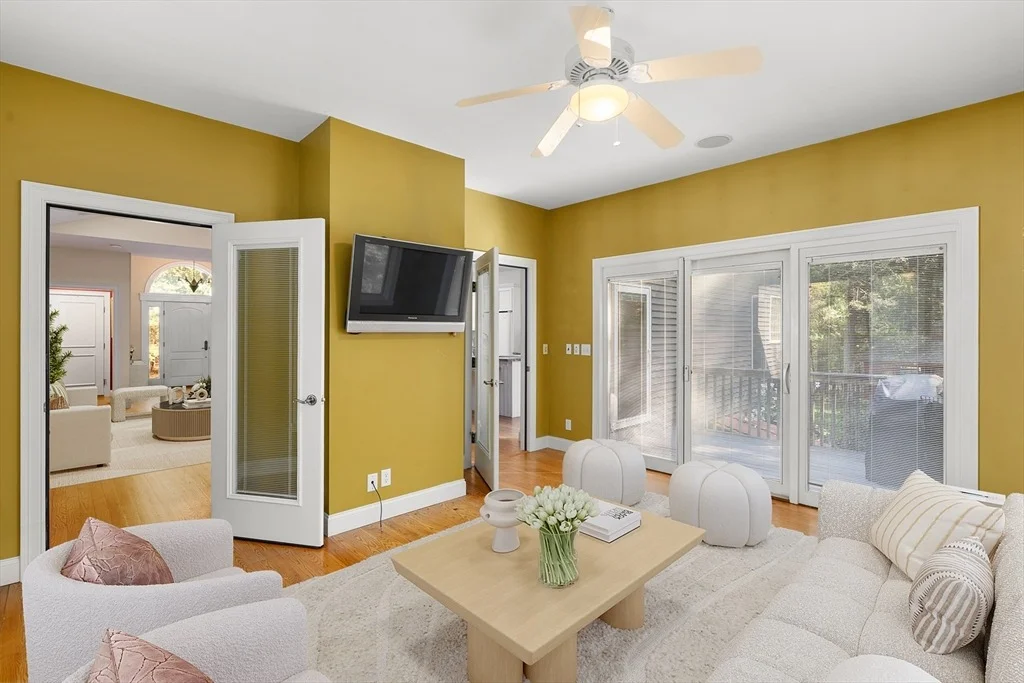 Photo of 10 Golden Cir