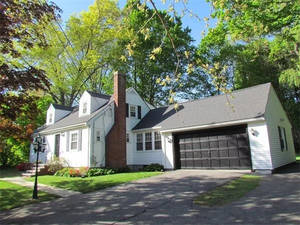 Photo of 281 Lowell St.