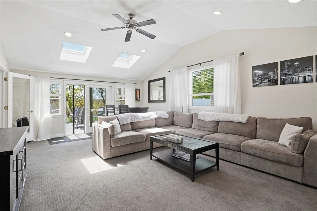 Photo of 8 Lisa Rd