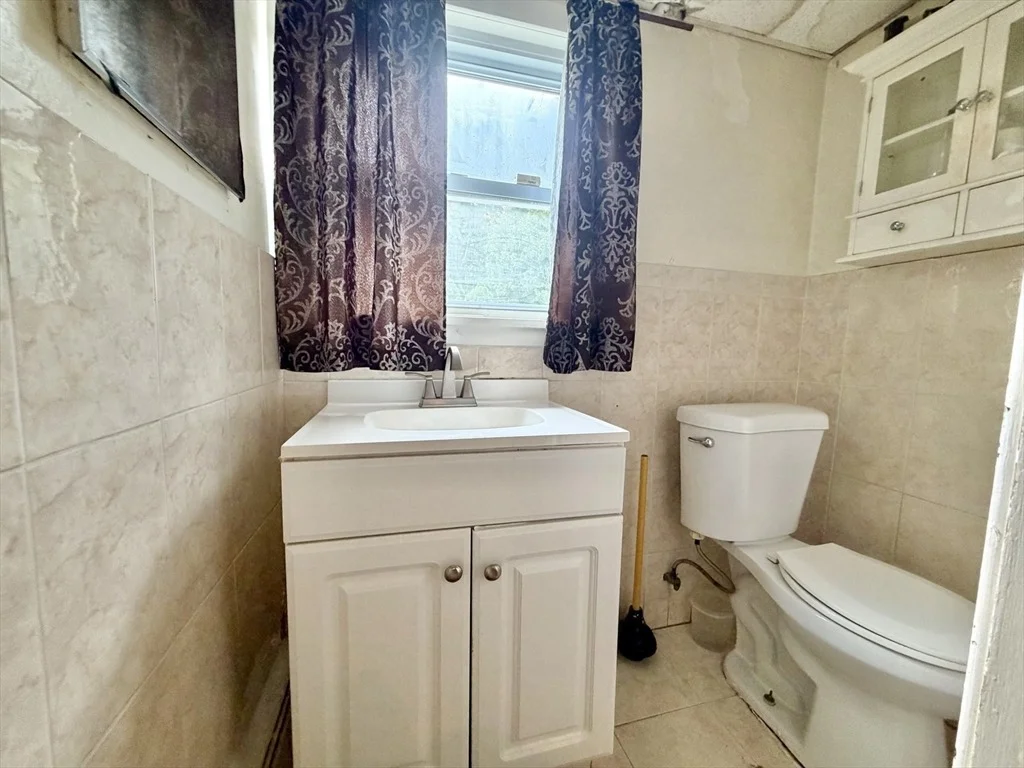 Photo of 237 Summer St