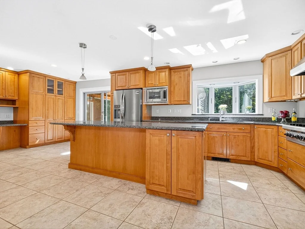 Photo of 14 Buckmaster Dr