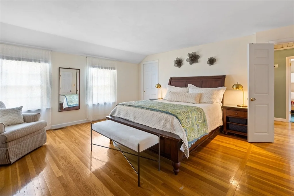 Photo of 349 Arlington St