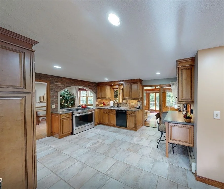 Photo of 103 Wilson Ave