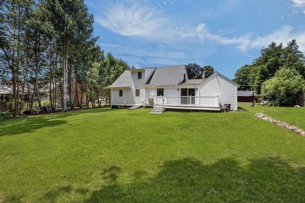 Photo of 5 Squire Ln