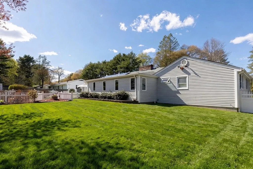 Photo of 8 Rathbun Willard Drive