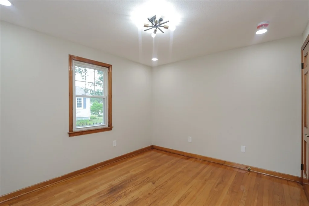 Photo of 127 Gelinas Dr