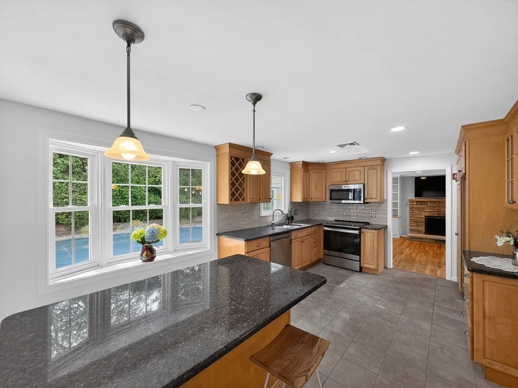 Photo of 19 Tilton Ln