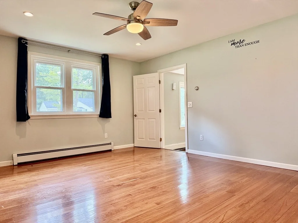 Photo of 57 Laurel Ln