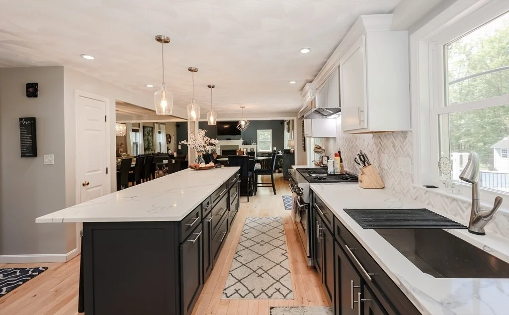 Photo of 13 Deerfield Dr