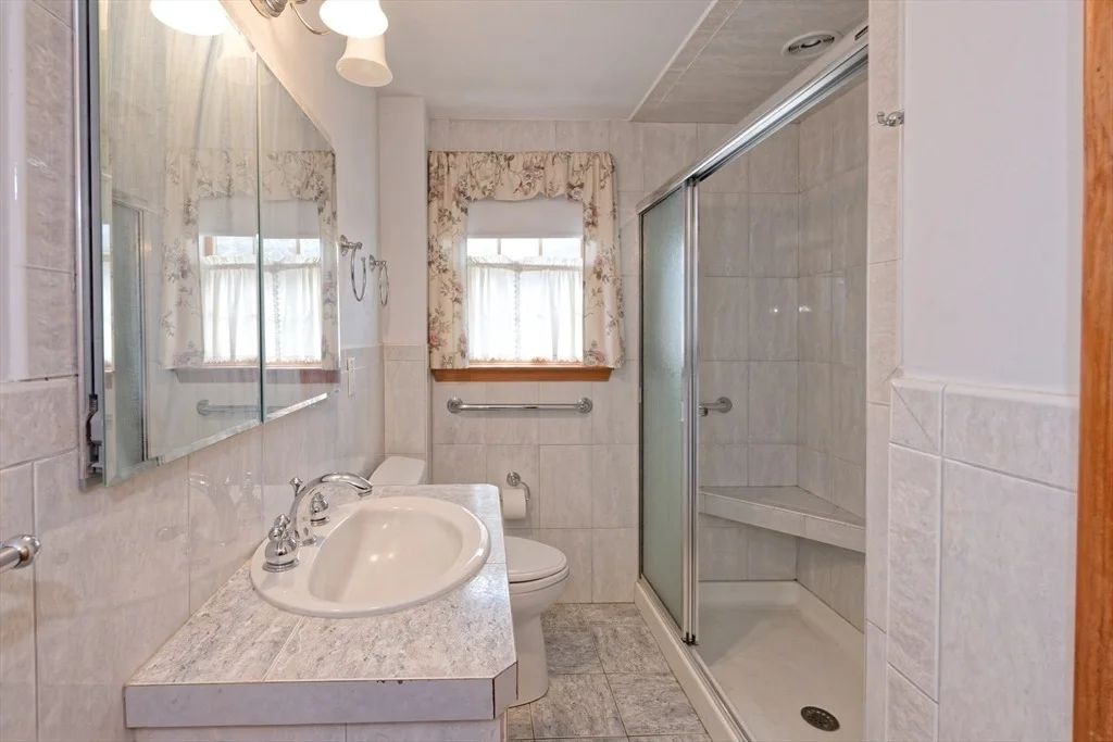 Photo of 25 Oakview Circle