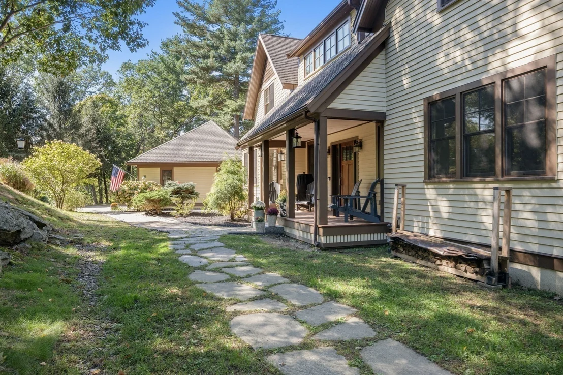 Photo of 250 Meadowbrook Road