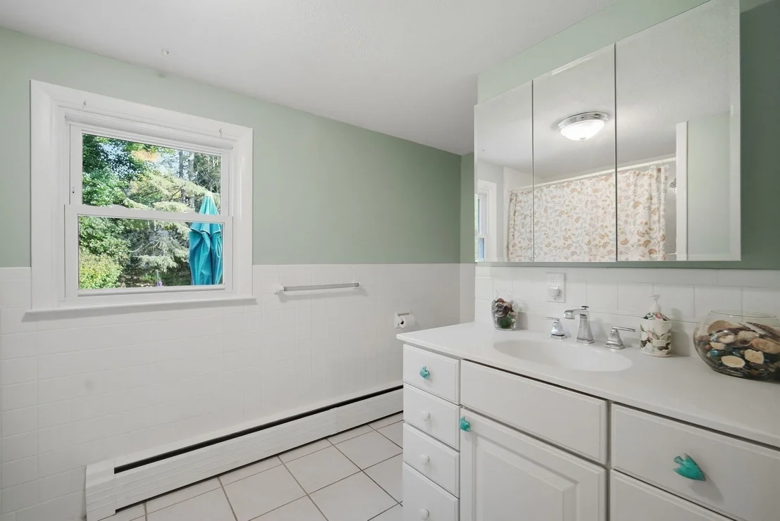 Photo of 6 Sasur St