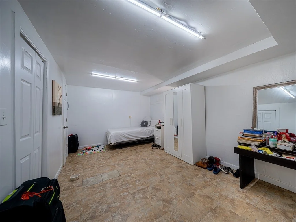 Photo of 2 Amesbury St
