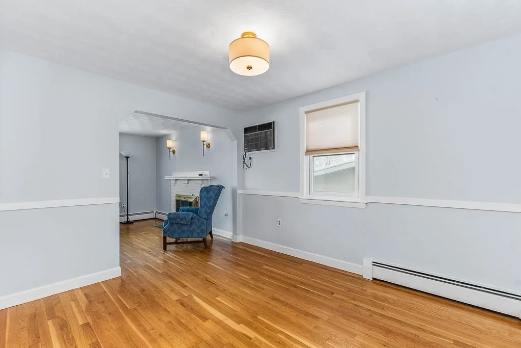 Photo of 6 Snow Ln