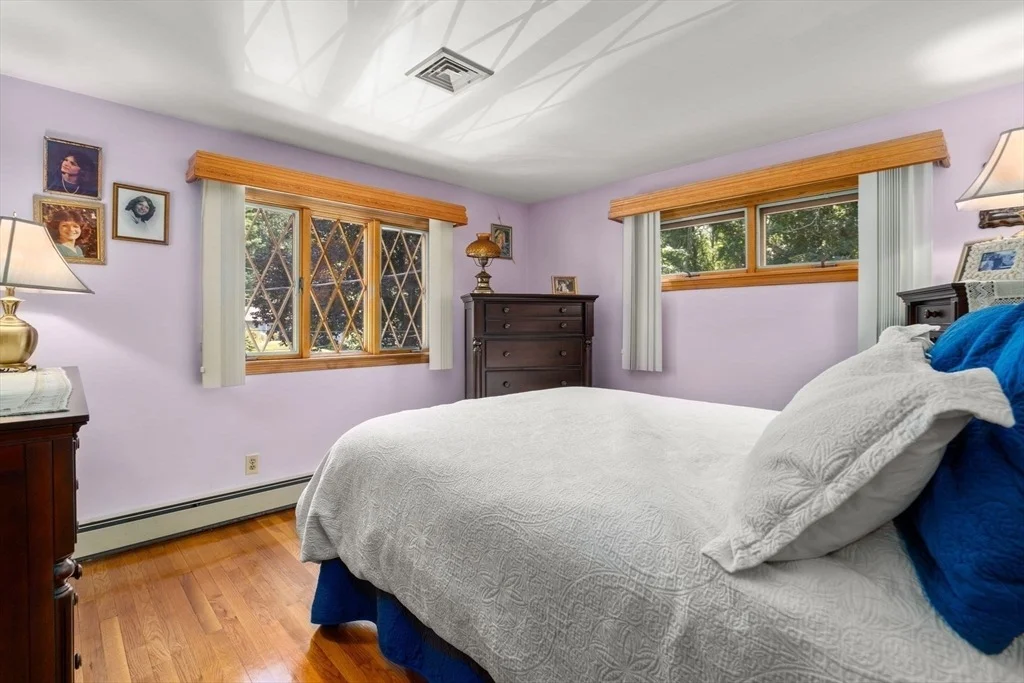 Photo of 15 Hobbs Brook Rd
