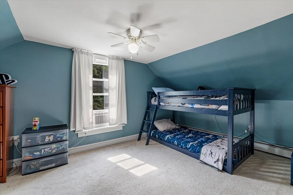 Photo of 92 Oak Ave