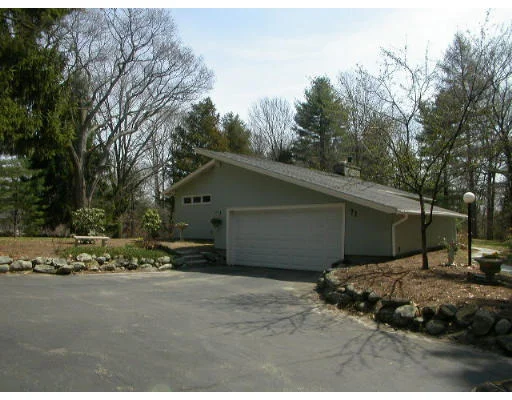 Photo of 71 Royce Rd