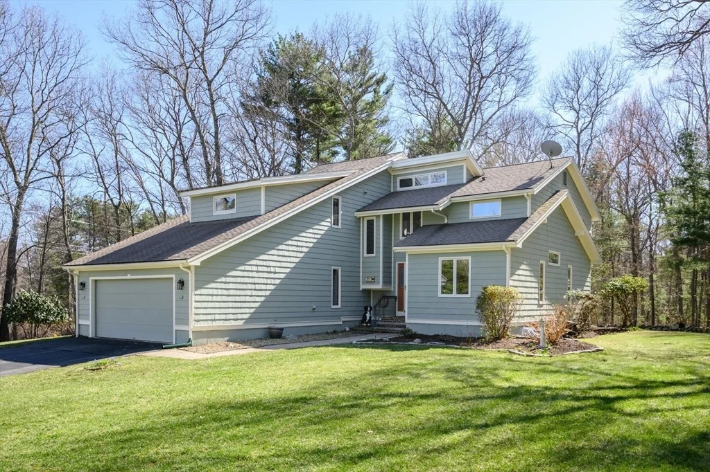 Photo of 353 Birchbark Drive