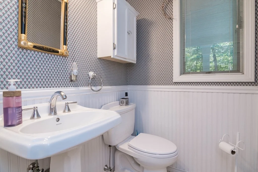 Photo of 124 Barton Ave.