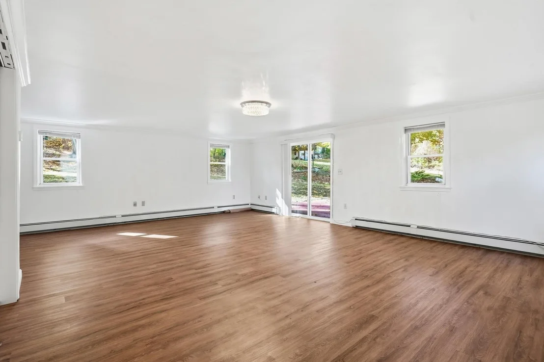 Photo of 17 Pathwood Ave