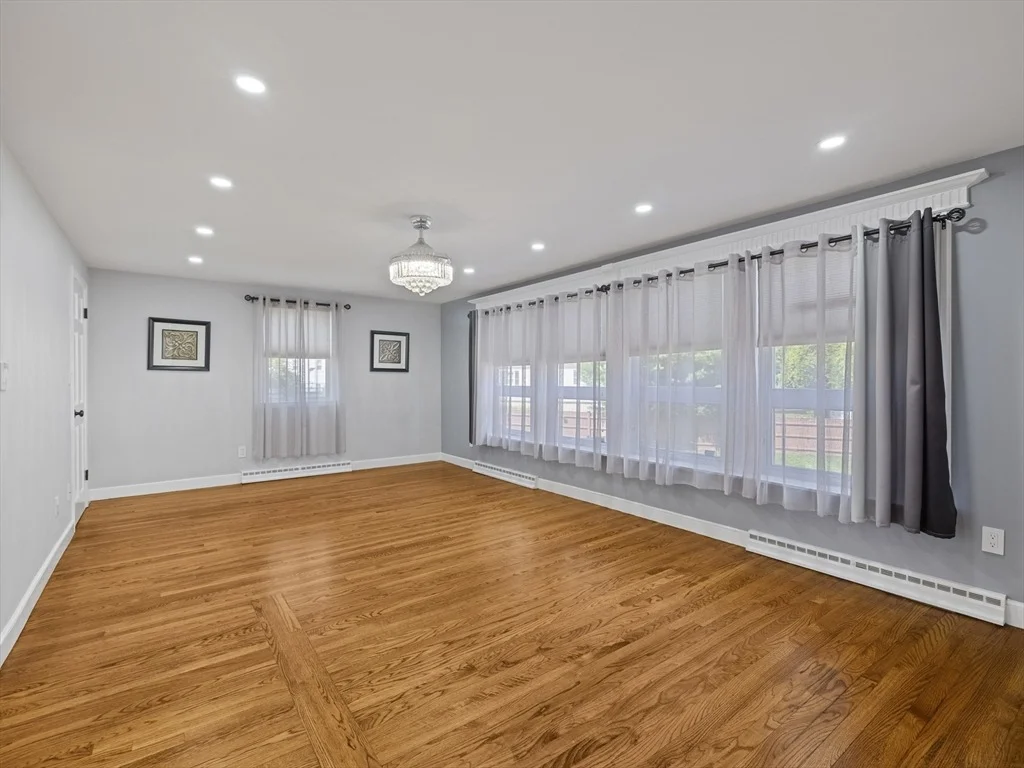 Photo of 7 Fabens St