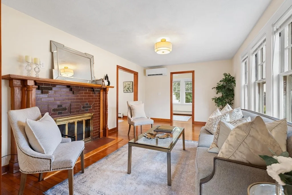 Photo of 142 Savin St